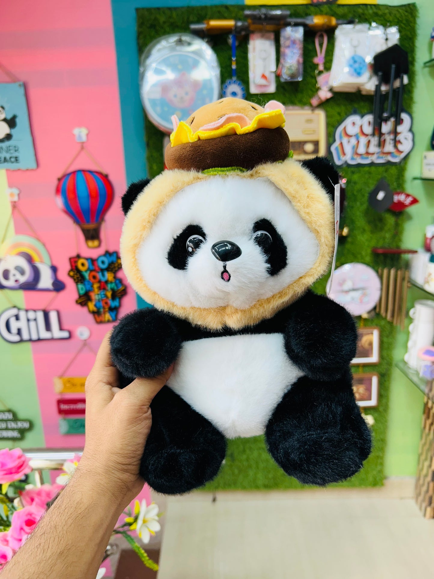Burger panda for the panda plushie with a burger hat